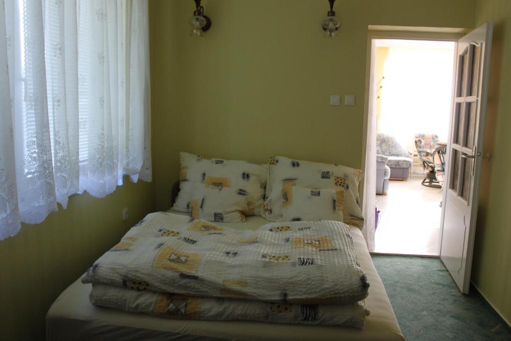 Orwa Apartmanok - Cedrus Koez 잘라카로쉬 객실 사진