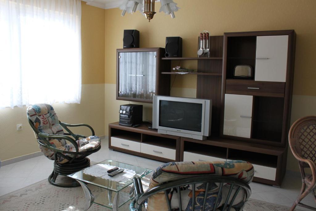 Orwa Apartmanok - Cedrus Koez 잘라카로쉬 객실 사진