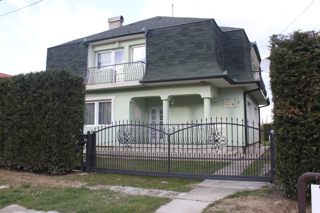 Orwa Apartmanok - Cedrus Koez 잘라카로쉬 외부 사진